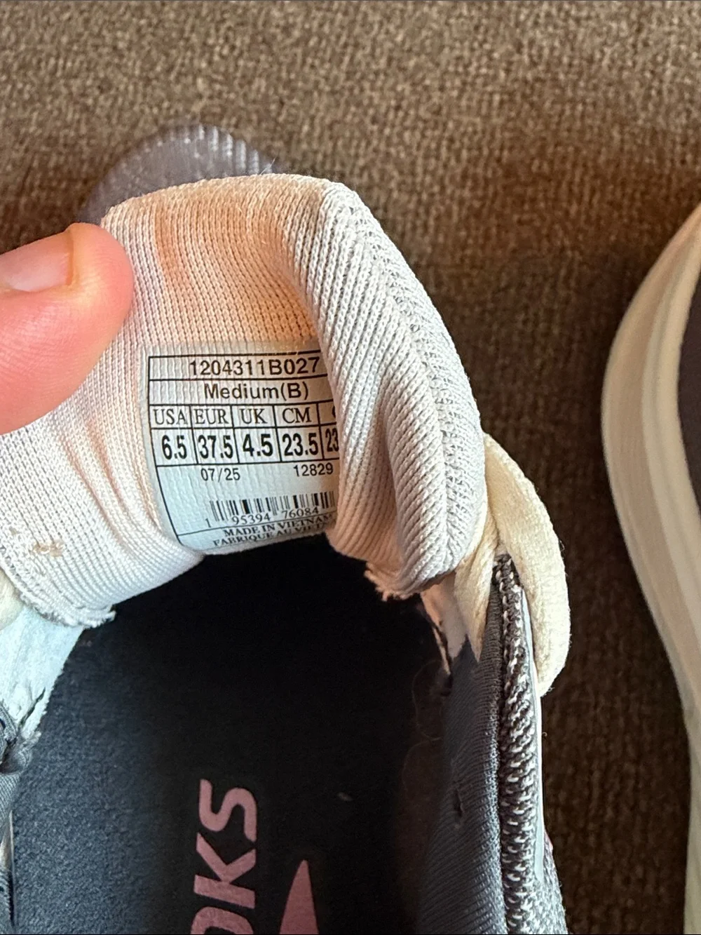 Brooks Ghost 17